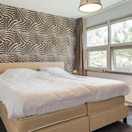 With 2 Bedrooms Prázdninový dům Aagtdorp