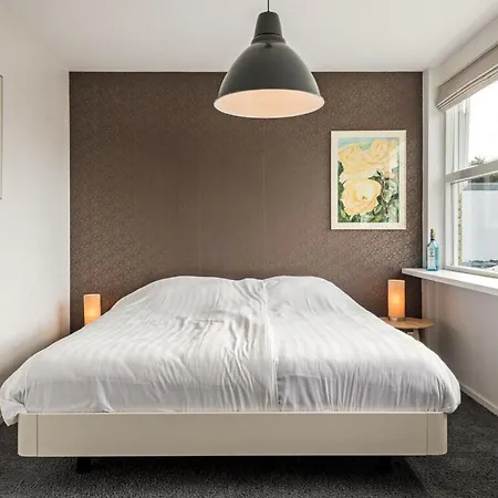 With 2 Bedrooms Aagtdorp